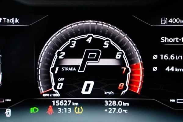  Rosso Lamborghini Urus Photo 3