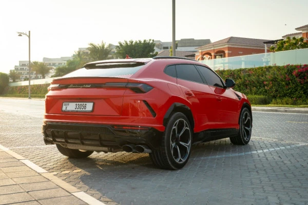  Rosso Lamborghini Urus Photo 3