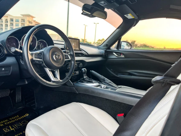  Rouge Mazda MX-5 Photo 6