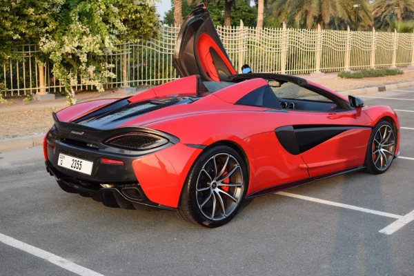  Red McLaren 570S Photo 4