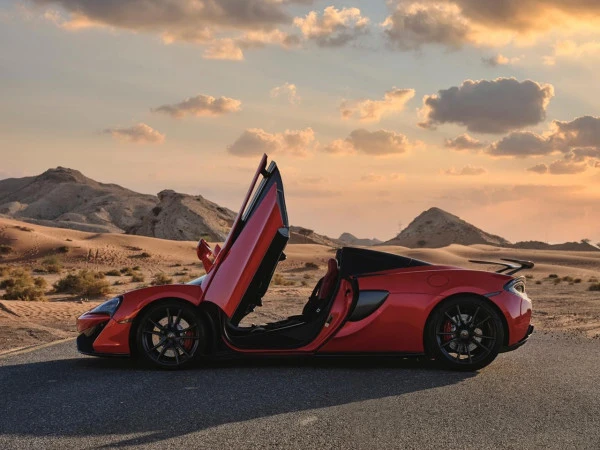  Red McLaren 570S Photo 3