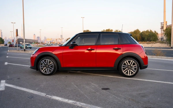  Red Mini Cooper S Photo 3