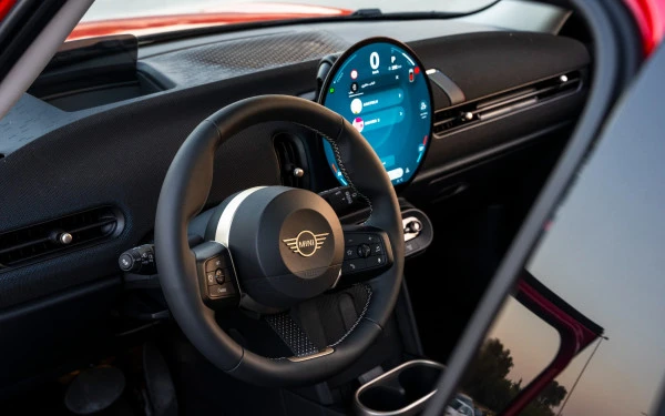  Red Mini Cooper S Photo 7