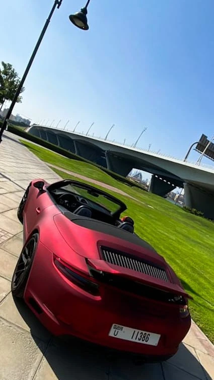  Red Porsche 911 Carrera GTS cabrio Photo 6