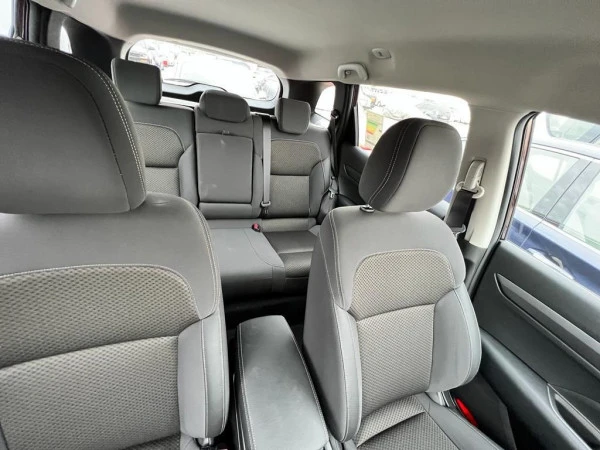  Red Renault Koleos Photo 3