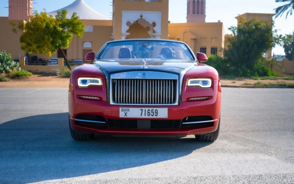 Красный Rolls Royce Dawn Photo 3