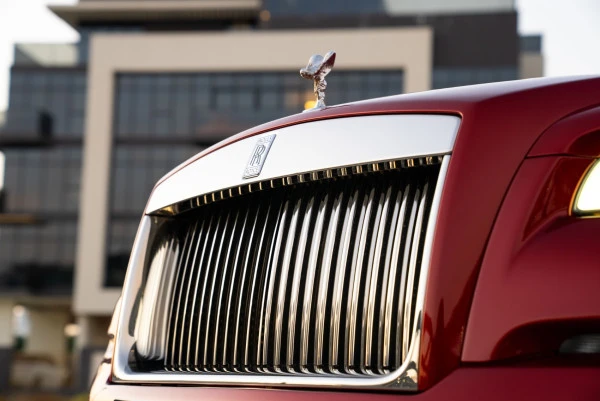 Rouge Rolls Royce Dawn Photo 5
