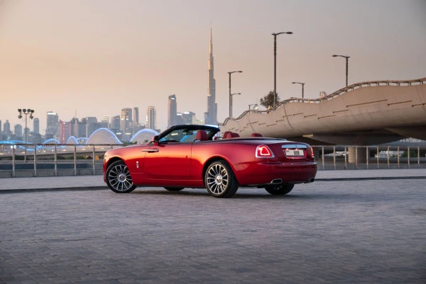  Rouge Rolls Royce Dawn Photo 6