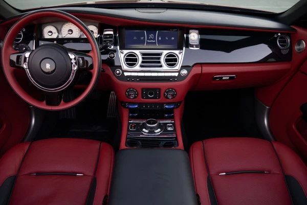  Rouge Rolls Royce Dawn Photo 12