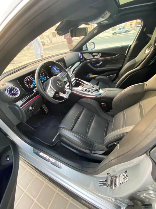  Gris plateado Mercedes AMG GT63s Photo 3