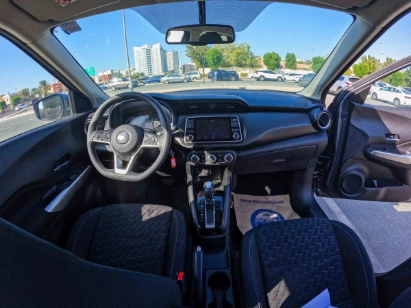  Gris Nissan Kicks Photo 6