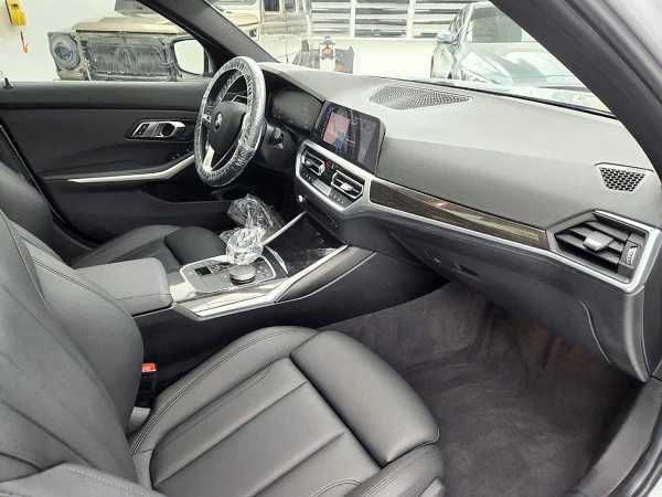  فضة 2020 بي ام دبليو 330i Silver with M340i bodykit Photo 3