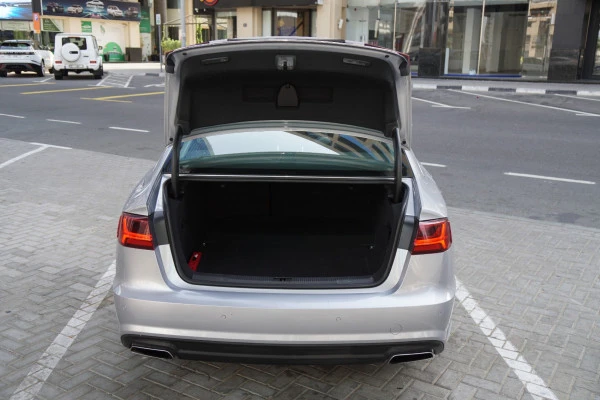  Silver Audi A6 Photo 2