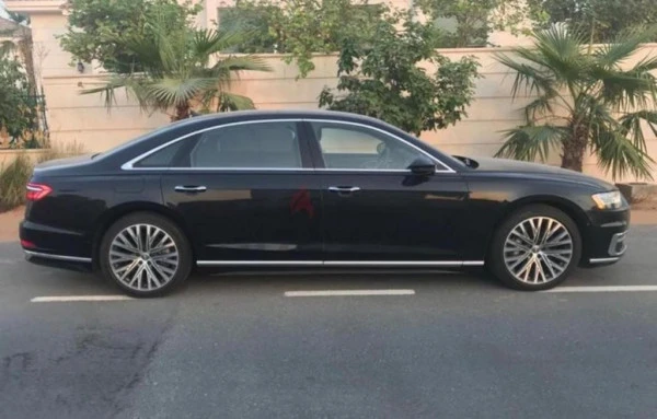  Black Audi A8 Photo 3