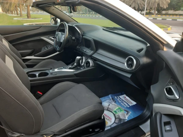  Silver Chevrolet Camaro Photo 3