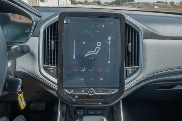  Argent Chevrolet Captiva Photo 11