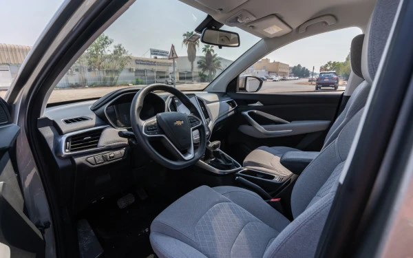  Silver Chevrolet Captiva Photo 6