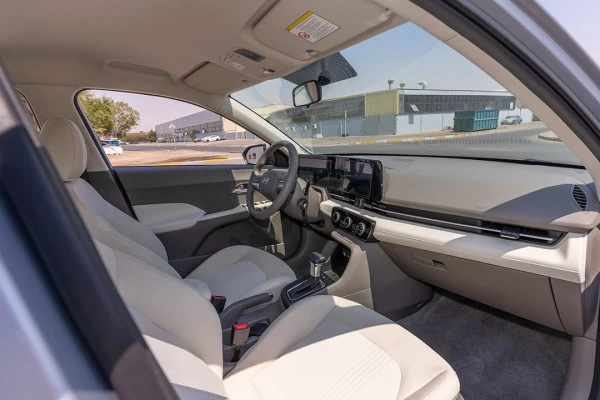  Silver Hyundai Accent Photo 8