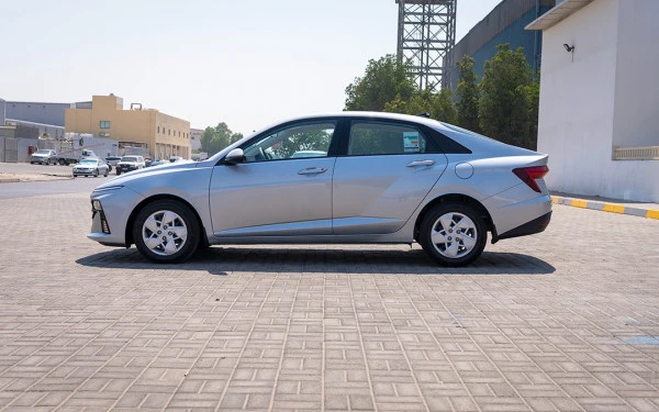  Silver Hyundai Accent Photo 15