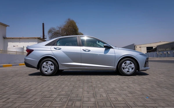  Silver Hyundai Accent Photo 16