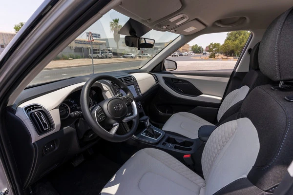  Silver Hyundai Creta Photo 4