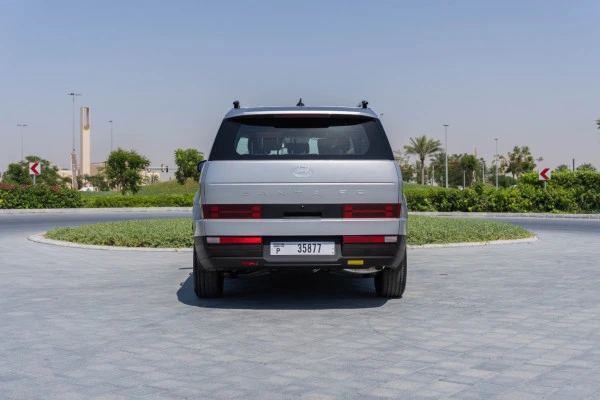  Silver Hyundai Santa Fe Photo 4