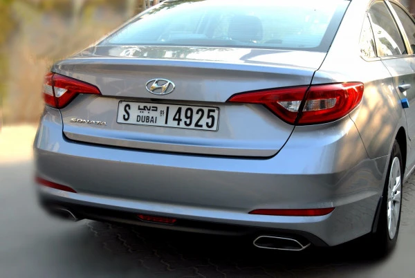  Silver Hyundai Sonata Photo 2