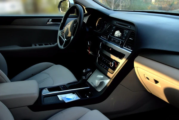  Silver Hyundai Sonata Photo 3