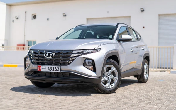  Silber Hyundai Tucson Photo 4