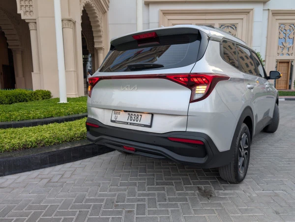  Серебро KIA Carens Photo 2