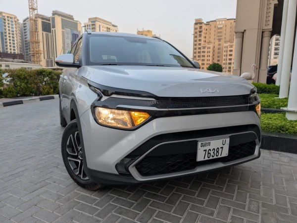  Серебро KIA Carens Photo 5