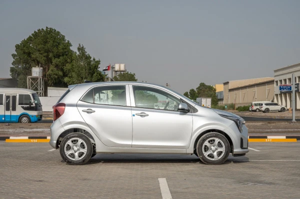  Silver KIA Picanto Photo 2