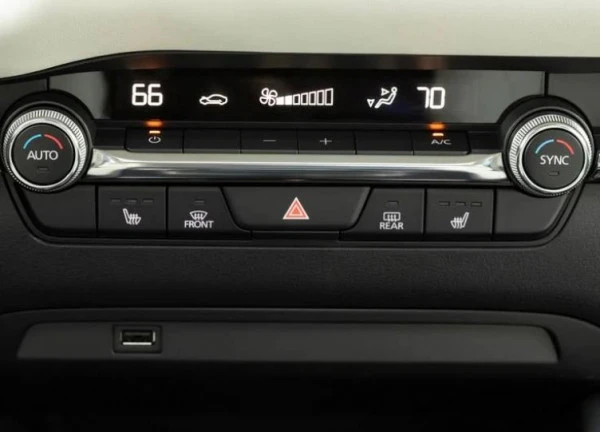  Silver Mazda 3 Photo 13