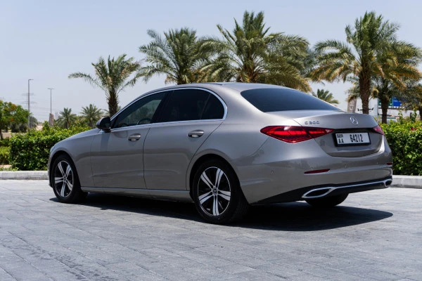  Silver Mercedes C200 Photo 3