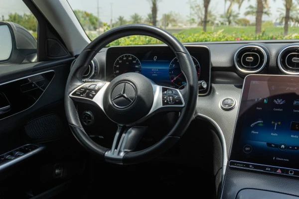  Silver Mercedes C200 Photo 9