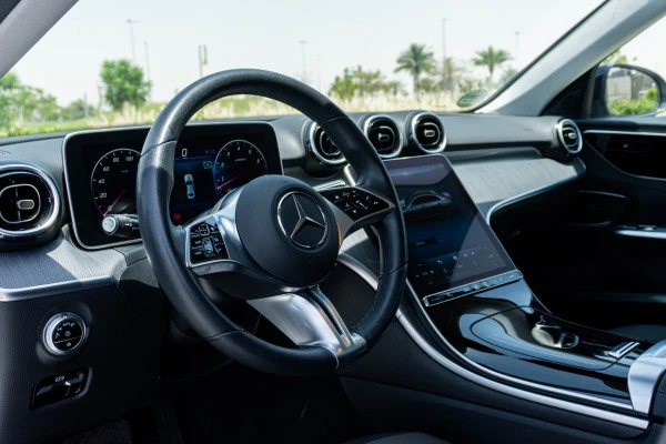  فضة مرسيدس سي ٢٠٠ Photo 8