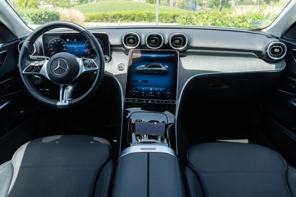  فضة مرسيدس سي ٢٠٠ Photo 10