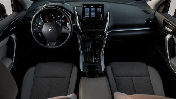  Silver Mitsubishi Eclipse Cross Photo 3