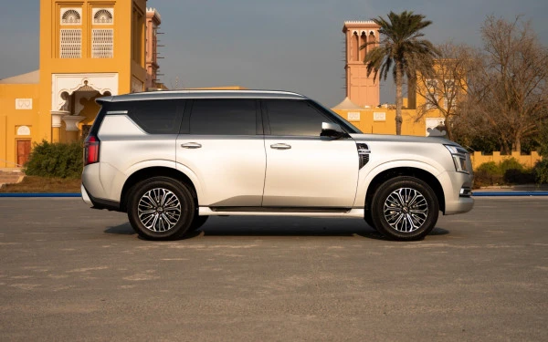  Silver Nissan Patrol Platinum V6 Photo 3