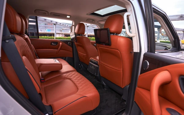  Silver Nissan Patrol V6 Photo 7