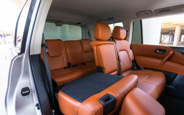  Silver Nissan Patrol V6 Photo 7