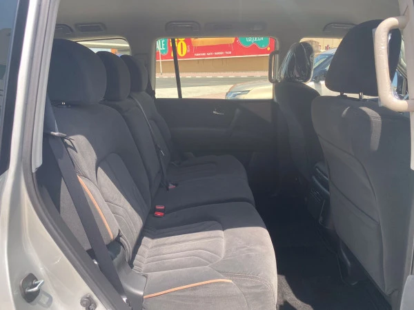  Черный Nissan Patrol Photo 10