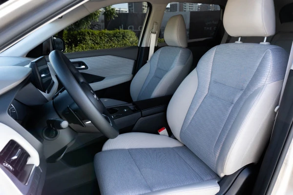  Silver Nissan Xtrail Photo 6