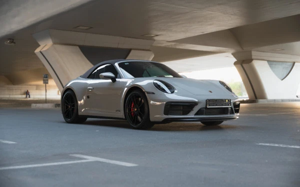  Argent Porsche 911 Carrera GTS Photo 8