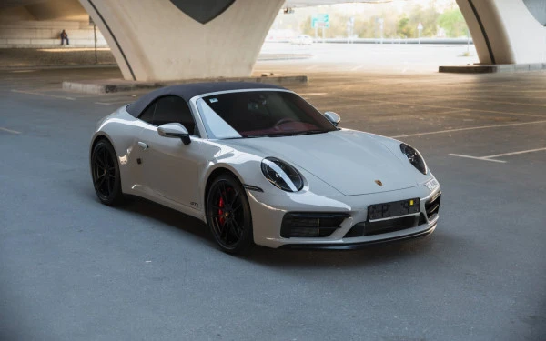  Argent Porsche 911 Carrera GTS Photo 12