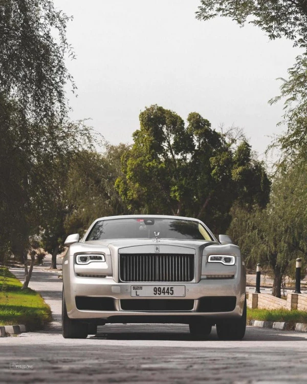  Silver Rolls Royce Ghost Photo 8