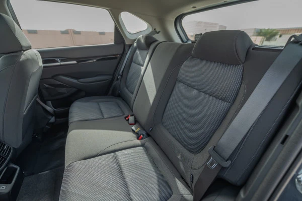  Dark Grey KIA Seltos Photo 11