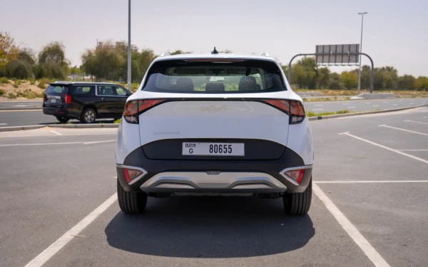  White KIA Sportage Photo 3