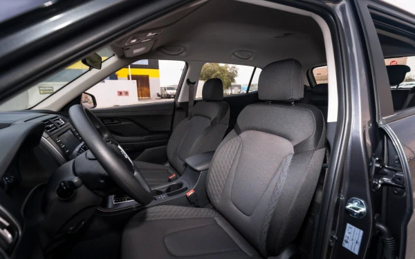  Noir Hyundai Creta Photo 7