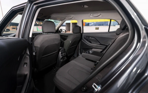  Noir Hyundai Creta Photo 12